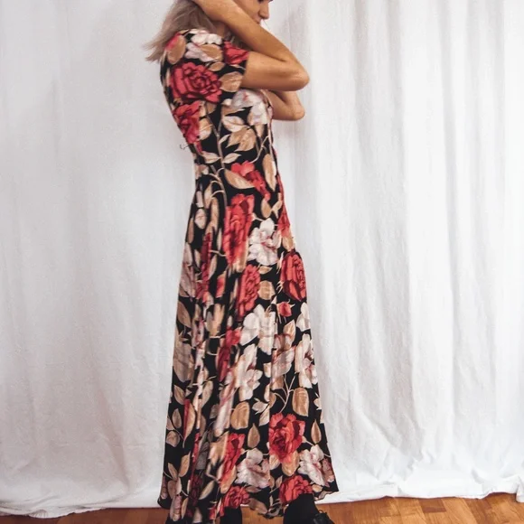 90s Floral Fit & Flare Maxi Dress - Picture 5 of 14
